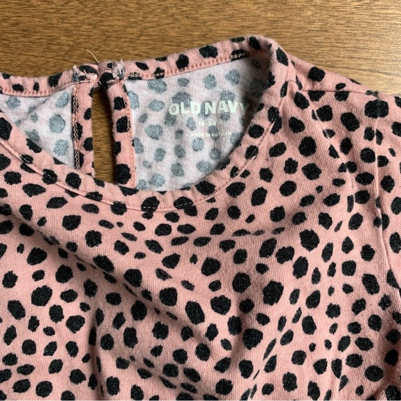 3/$10 OLD NAVY Toddler girl jumpsuit 18-24m - Picture 2 of 3